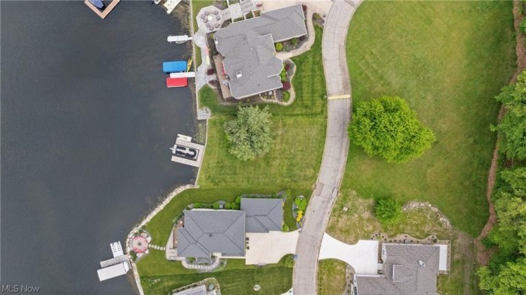 Bayview Terrace, Akron, OH - Photo 5