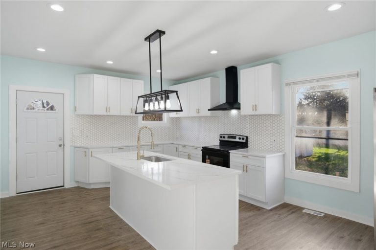 950 Park Avenue, Amherst, OH - Photo 5