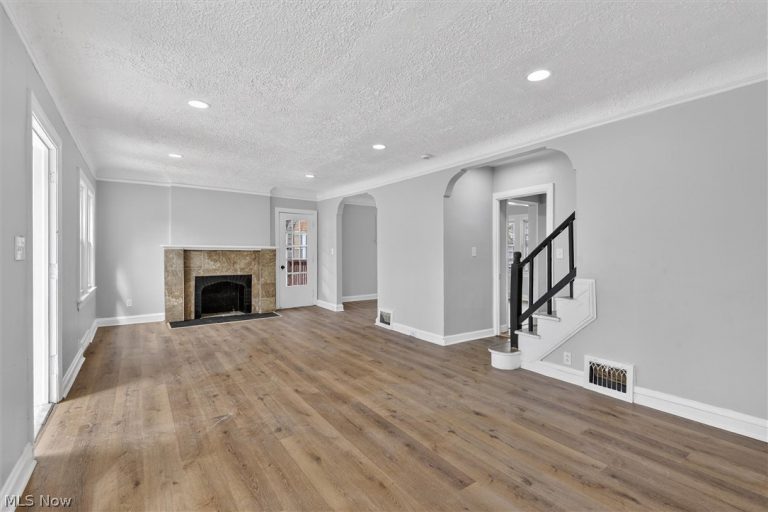 231 210th Street, Euclid, OH - Photo 4