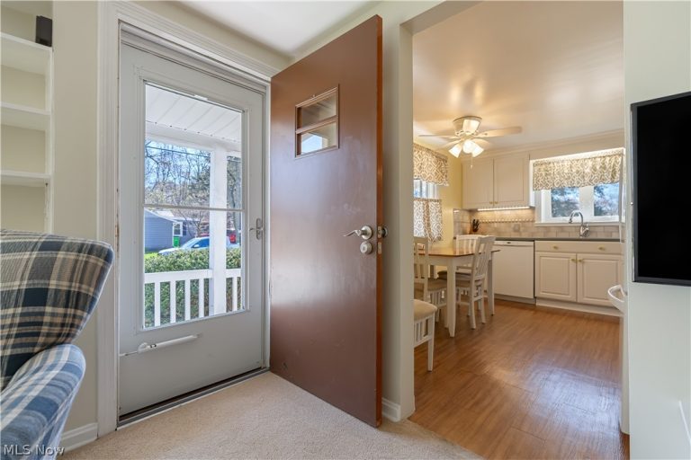 1345 Lipton Avenue, North Canton, OH - Photo 6