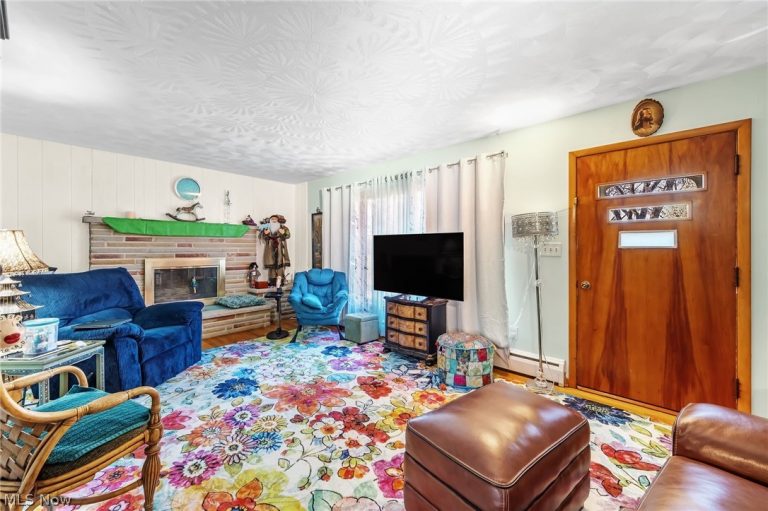 67 Valencia Drive, Cuyahoga Falls, OH - Photo 4