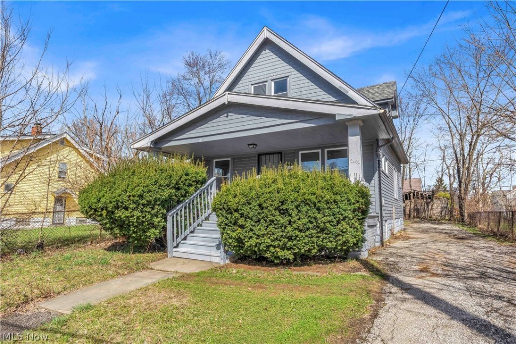 12905 Watterson Avenue, Cleveland, OH