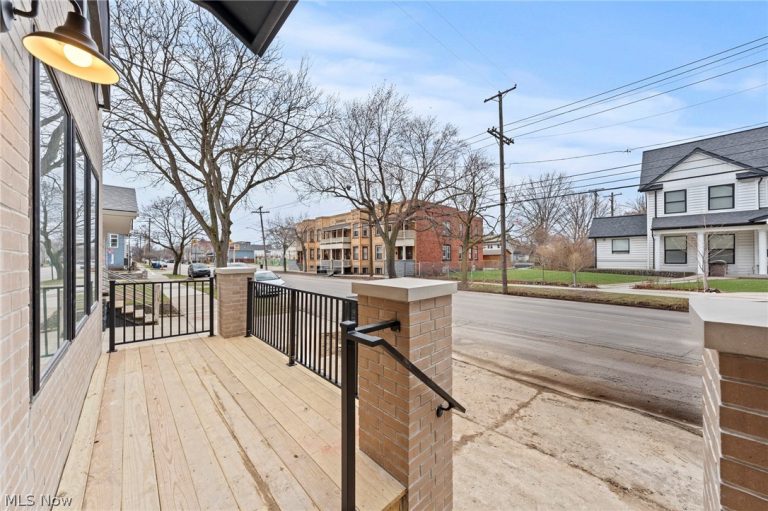 4703 Bridge Avenue, Cleveland, OH - Photo 2