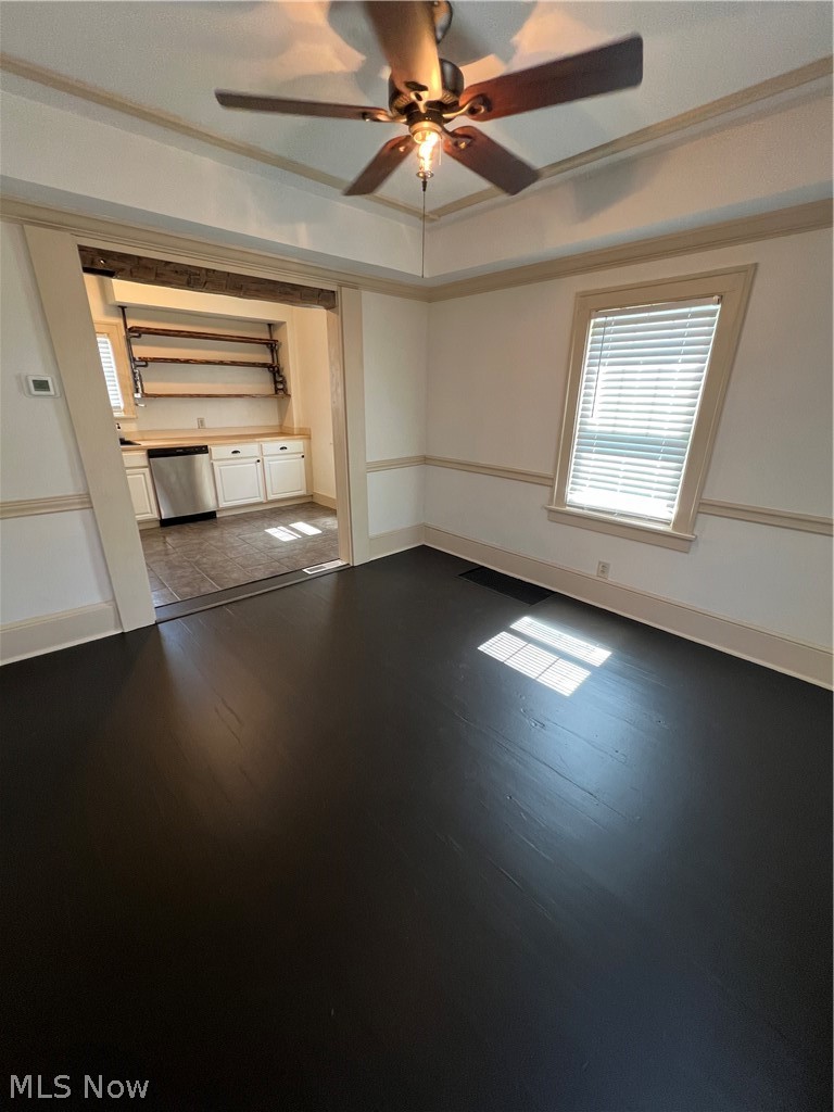 1129 Avon Street, Akron, OH - Photo 8