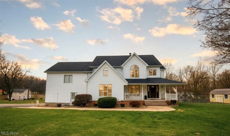 9332 Howland Springs Road, Warren, OH, 44484