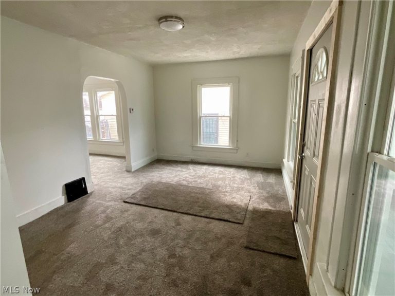 425 Spaulding Street, Akron, OH - Photo 3