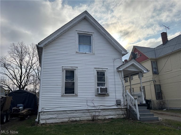 3291 54th Street, Cleveland, OH, 44102