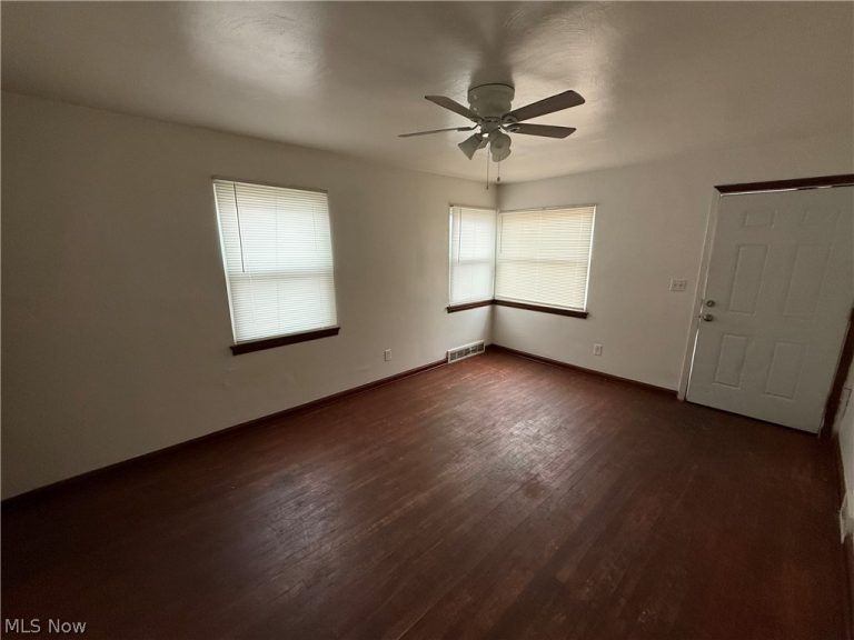 868 Cameron Avenue, Youngstown, OH - Photo 6