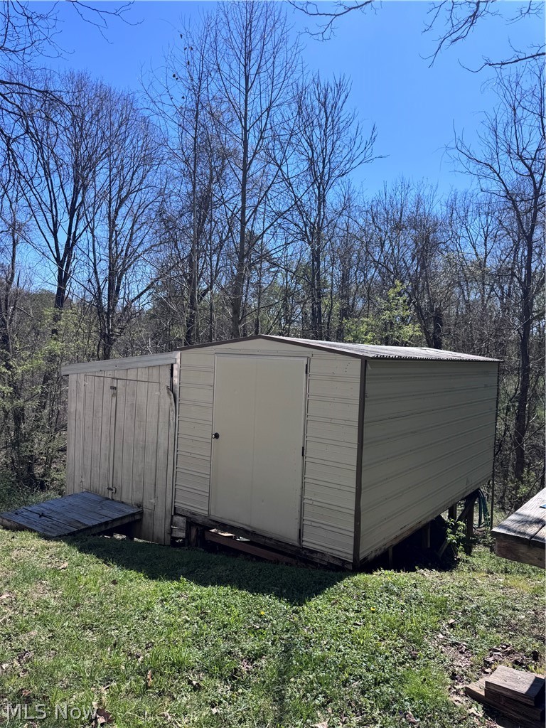 180 Pine street, Washington, WV - Photo 4