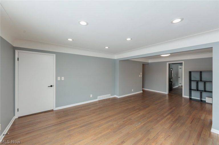 2539 Warrensville Center Road #Down, University Heights, OH - Photo 6