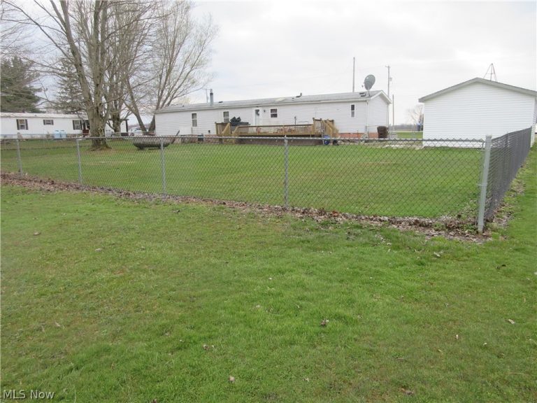 4546 Pymatuning Lake Road, Andover, OH - Photo 2