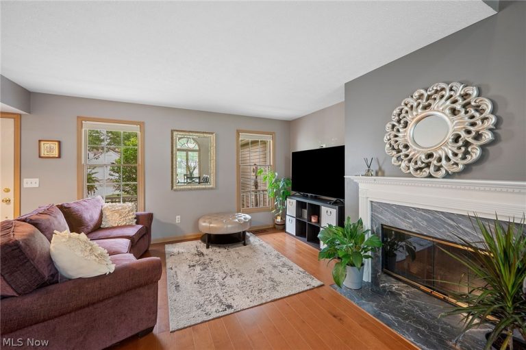 20745 Sun Meadow Trail, Strongsville, OH - Photo 4