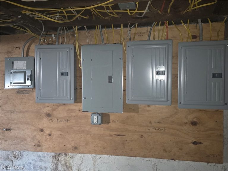 1087 64th Street, Cleveland, OH - Photo 5