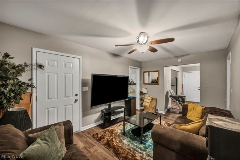 5708 Luther Avenue, Cleveland, OH - Photo 2