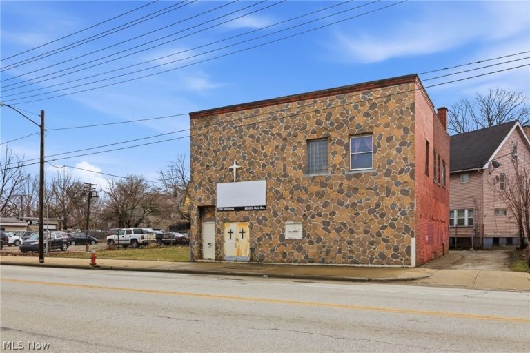 8834 Saint Clair Avenue, Cleveland, OH - Photo 2