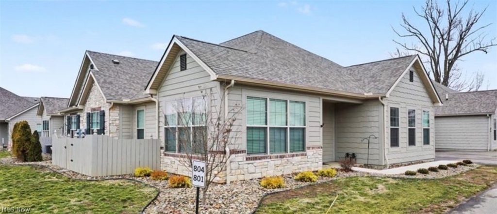 9264 Sharrott Road #801, Poland, OH