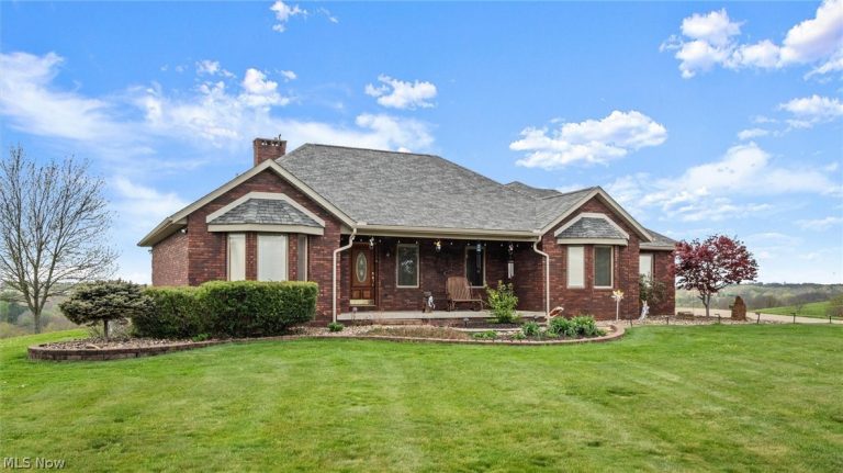 1305 Bald Hill, Zanesville, OH, 43701