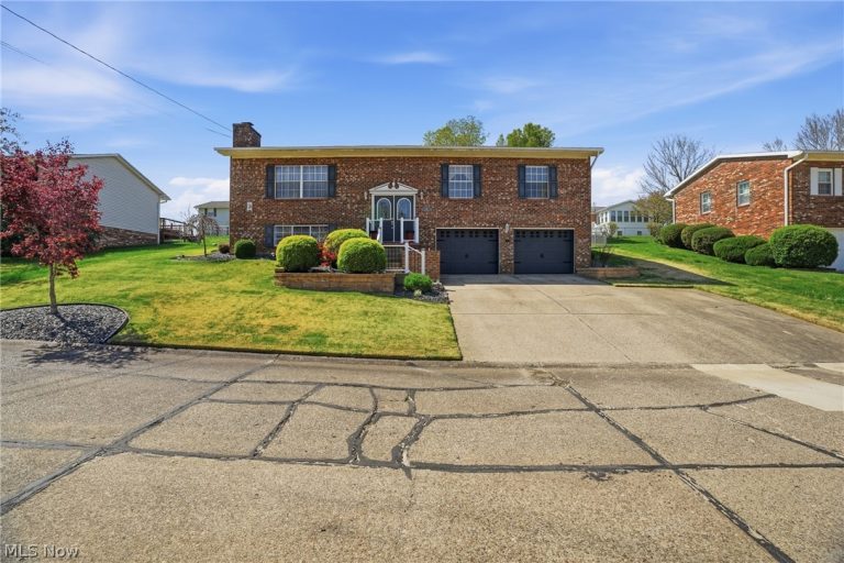 45 Oak Circle, Parkersburg, WV, 26101