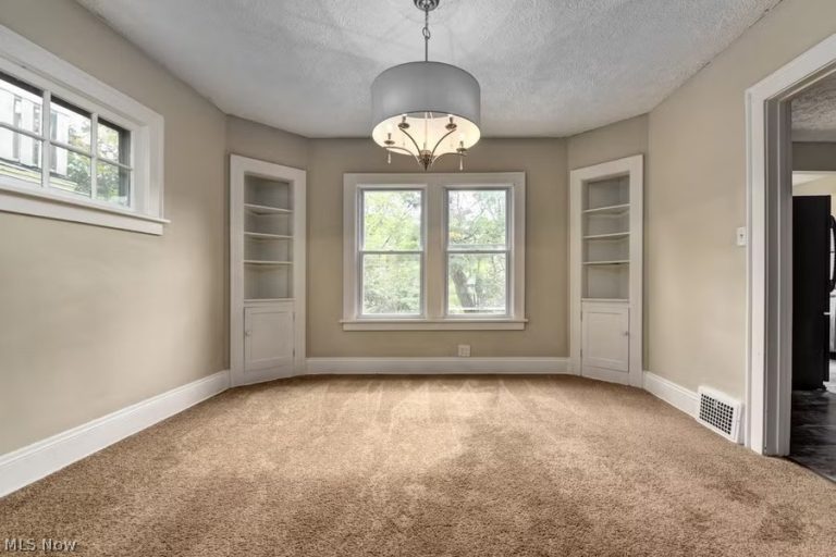 3589 Cedarbrook Road, Cleveland Heights, OH - Photo 5