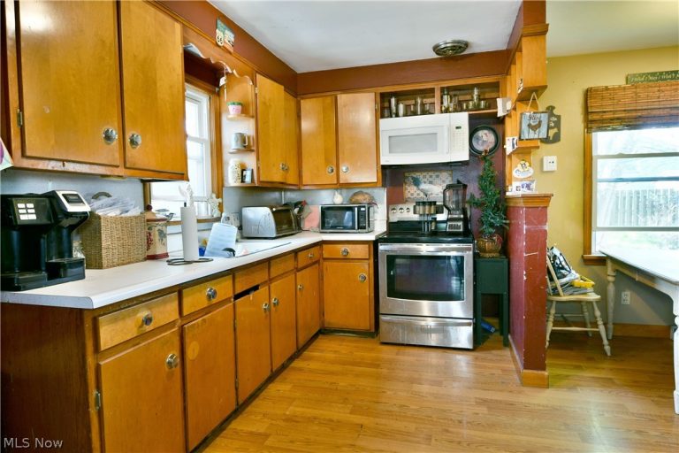 7374 Ranier Trail, Youngstown, OH - Photo 8