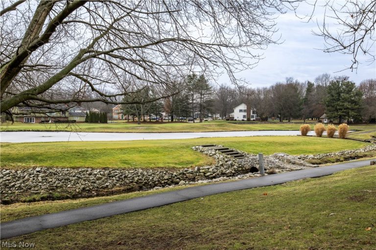2033 Carlile Drive, Uniontown, OH - Photo 6