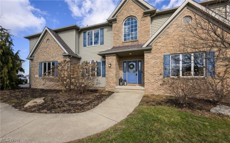 1617 Charolais Street, Uniontown, OH - Photo 2
