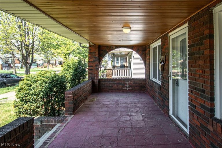 3211 116th Street, Cleveland, OH - Photo 3