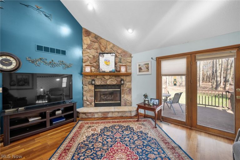 36080 Maple Drive, North Ridgeville, OH - Photo 4