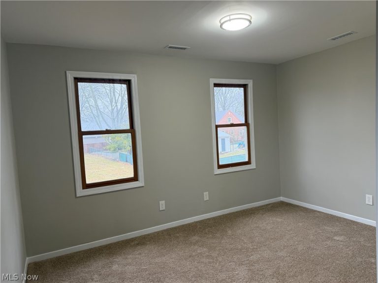 3003 Walter Road, North Olmsted, OH - Photo 8