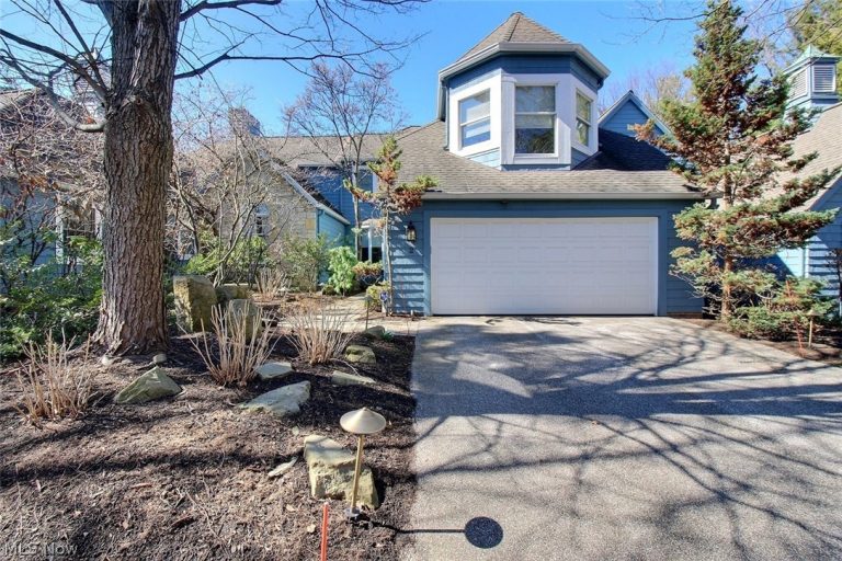 2 Haskell Drive, Bratenahl, OH, 44108