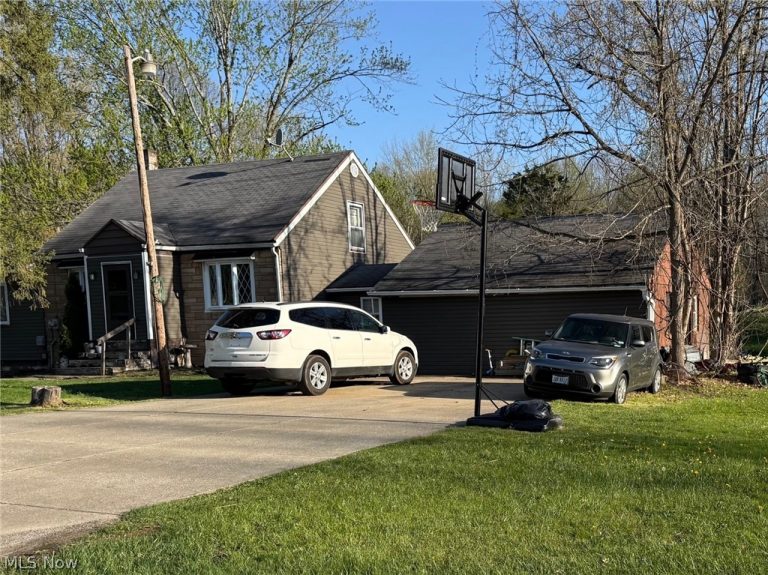 135 Harper Road, Streetsboro, OH - Photo 6