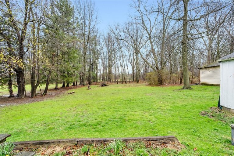 644 Goist Lane, Girard, OH - Photo 8