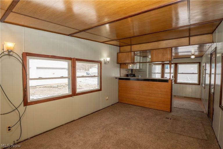 3001 Pepperhill Road, Akron, OH - Photo 5