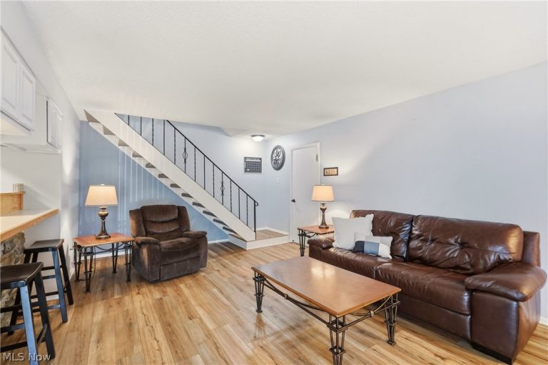 2591 Jefferson Place #B, Stow, OH - Photo 6