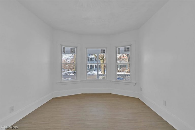 1139 74th Street, Cleveland, OH - Photo 5