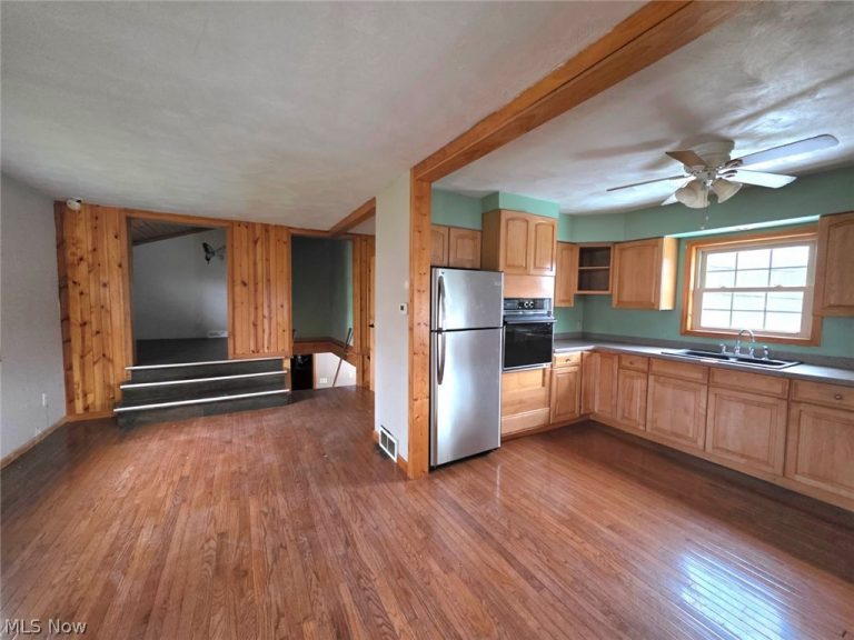 4479 Park Road, West Farmington, OH - Photo 5