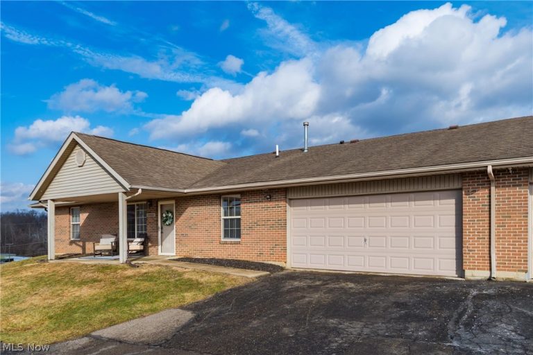 2660 Orchard Park, Zanesville, OH, 43701