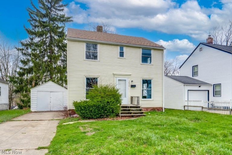 1090 Greenwood Avenue, Akron, OH, 44320