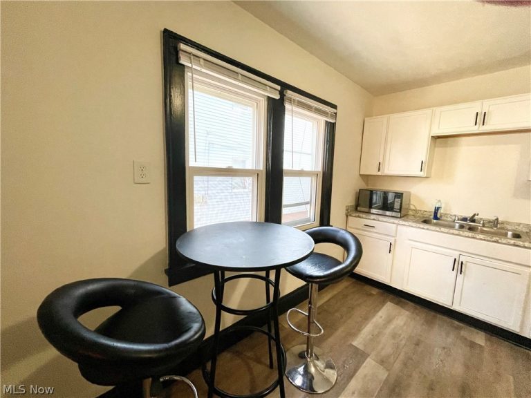 4032 142nd Street, Cleveland, OH - Photo 5