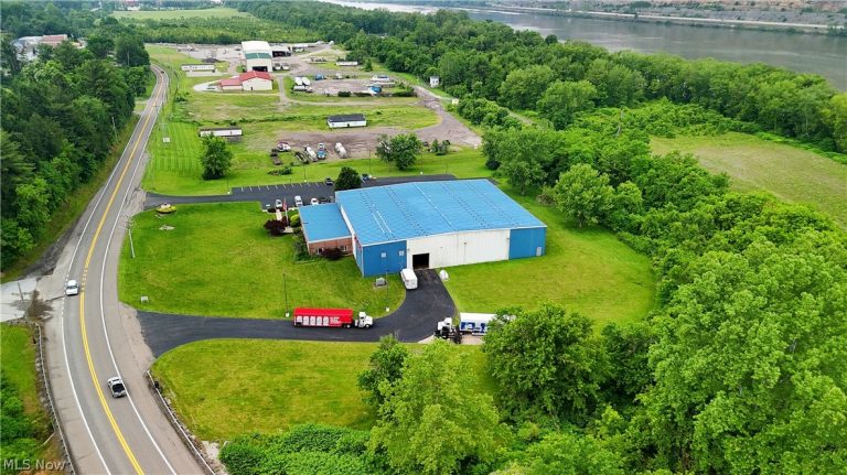 10091 River Road, Beech Bottom, WV - Photo 8