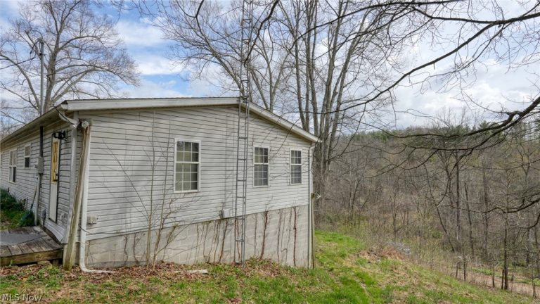 32917 TOWNSHIP RD 381, Warsaw, OH - Photo 4