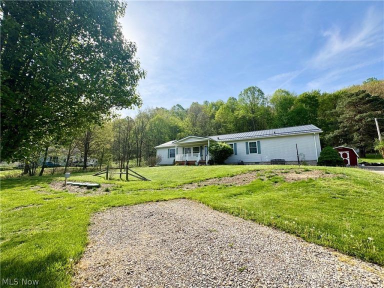 1816 Mud Run Road, New Philadelphia, OH - Photo 5