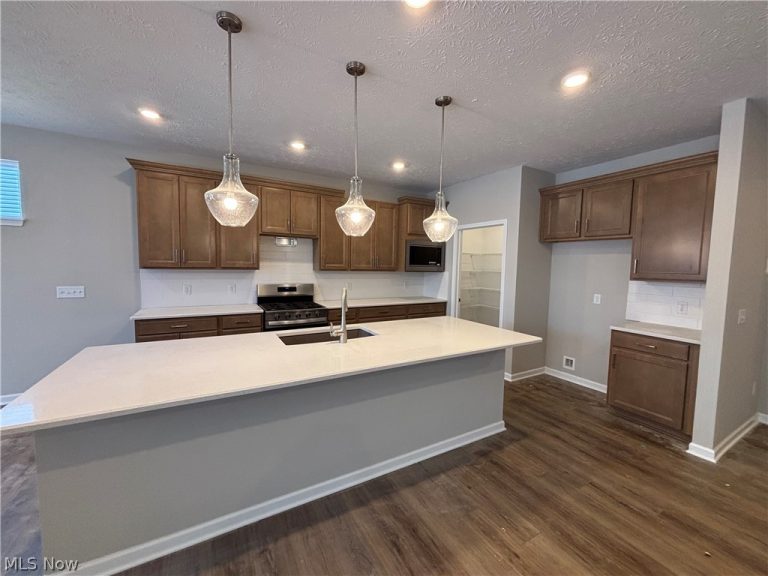 8274 Clydesdale Drive, Mentor, OH - Photo 5