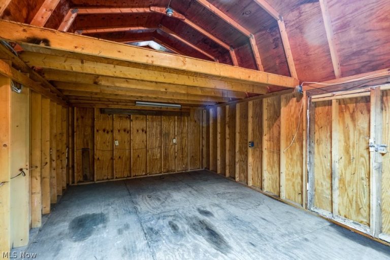 621 Geiger Avenue, Massillon, OH - Photo 4