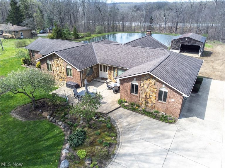 4940 Berkley Road, Richfield, OH - Photo 2