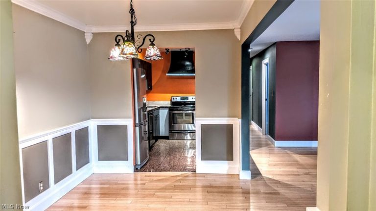 25 Trenton Square, Euclid, OH - Photo 3