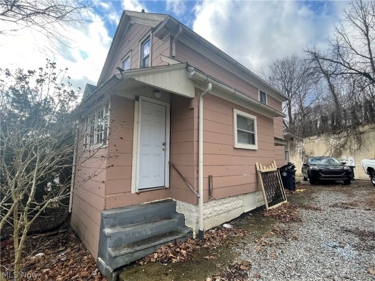 2125 7th Street, Akron, OH - Photo 2