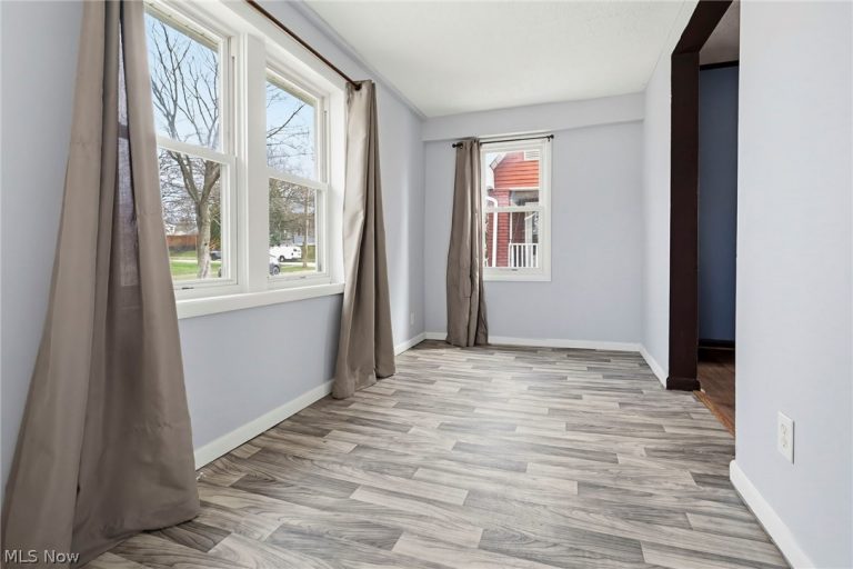 102 Brookside Avenue, Akron, OH - Photo 5