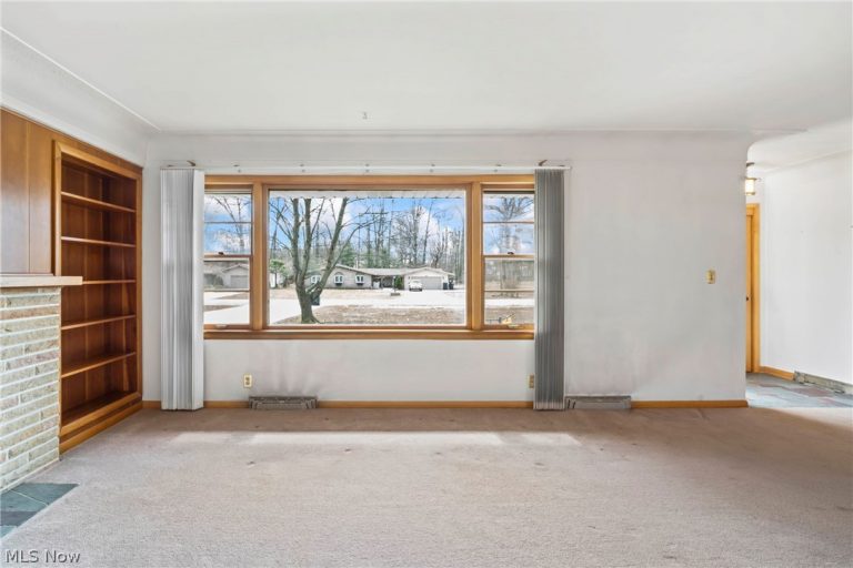 296 Moreland Drive, Canfield, OH - Photo 4