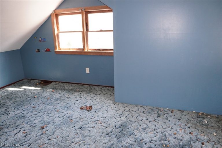 2147 Rankin Drive, Ravenna, OH - Photo 6